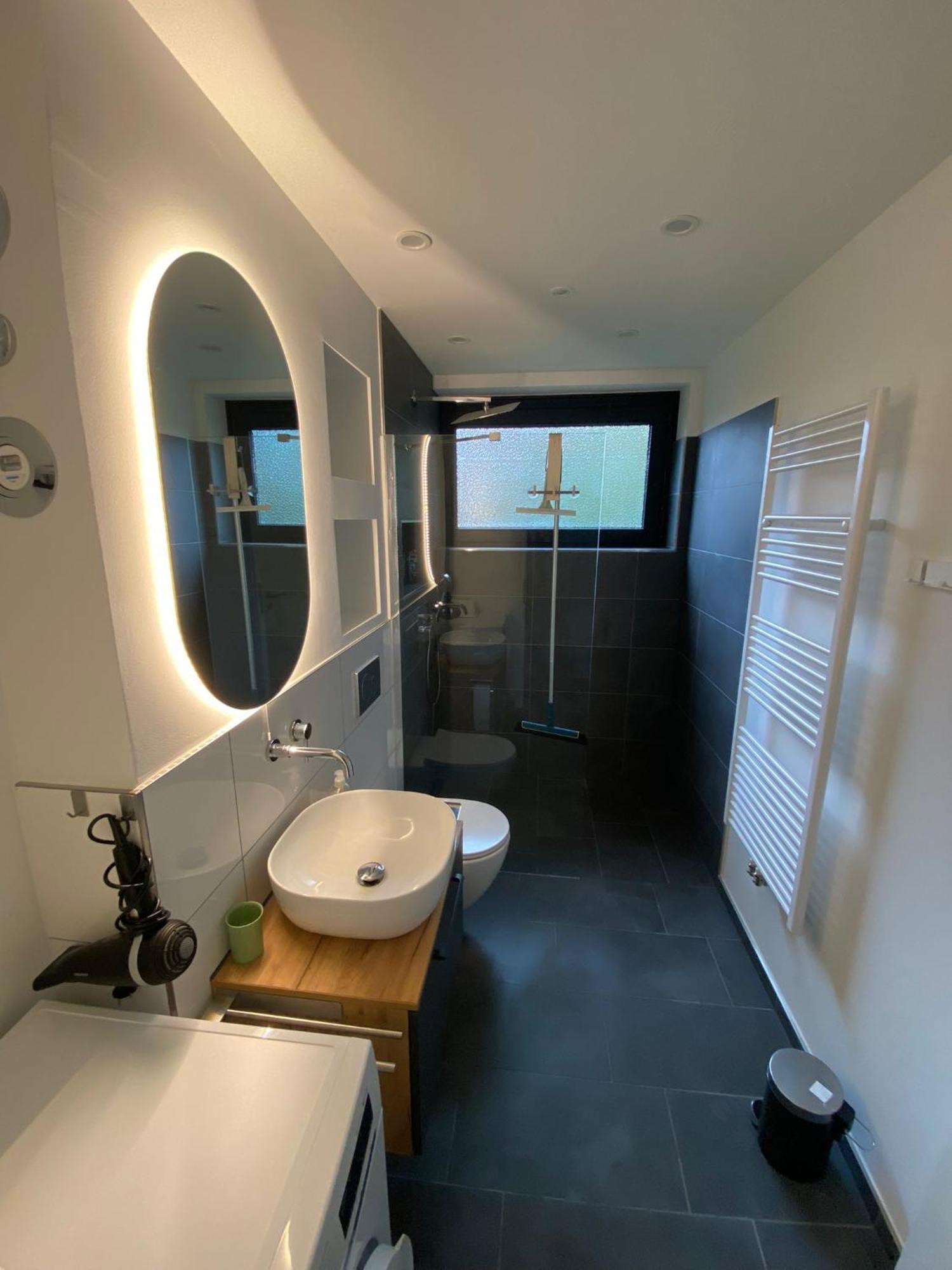 Moderne 2-Zimmer-Wohnung Mit Garten Hannover Bagian luar foto